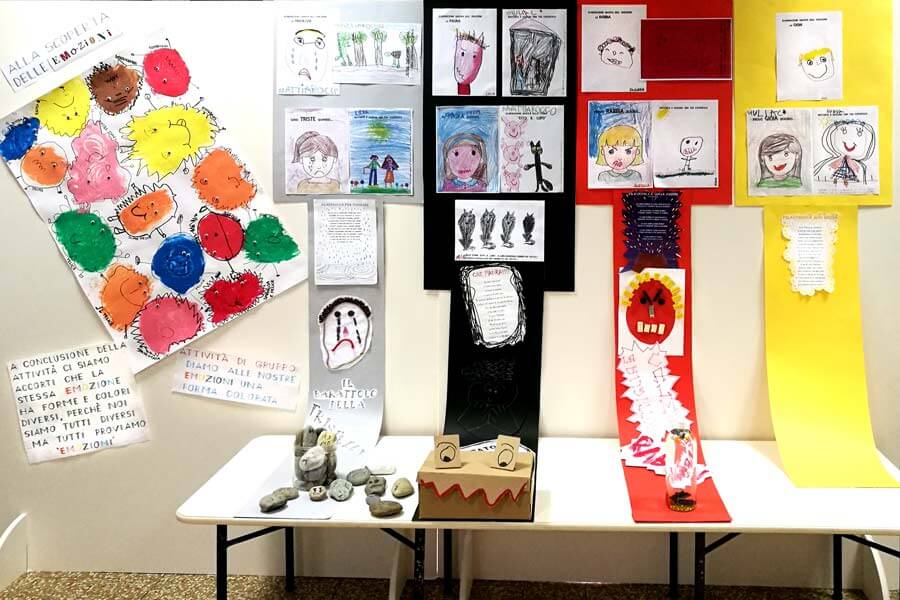 Asilo in Mostra: un Anno di "Emozioni in Corso" 04