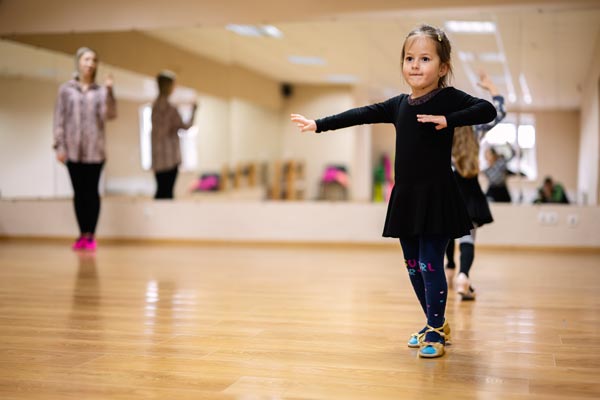 Educazione infanzia Milano: danza terapia